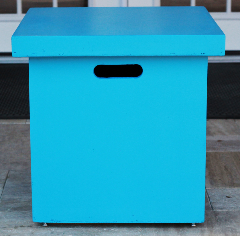 TESSARAI LP Tank Cover - closed