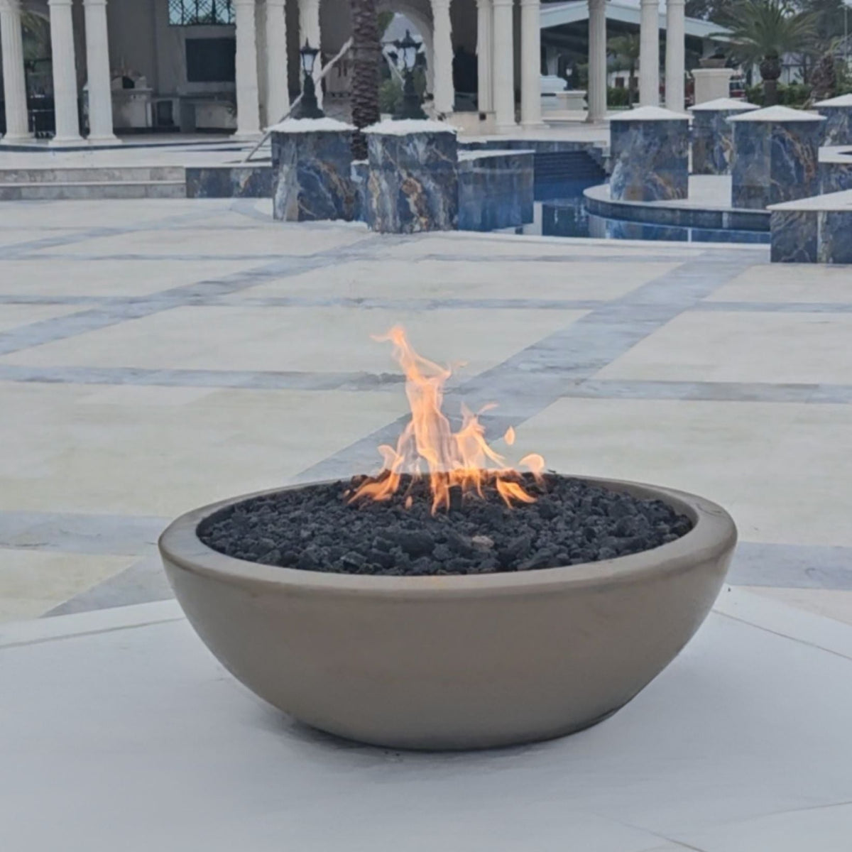 TessaRai Round Fire Bowl Kit: Push Button Ignition at dusk